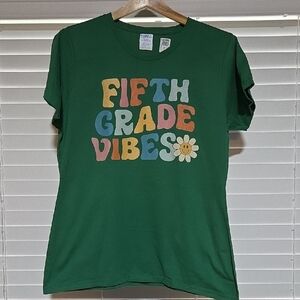 Gildan Green 'Fifth Grade Vibes' Women's T-Shirt L